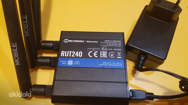 RUT240 4G LTE роутер (фото #2)