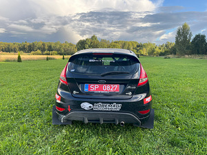 Ford Fiesta 1.6 88kW (3 foto / 12)