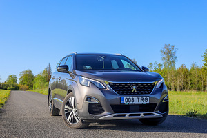 Peugeot 5008 GT Line, 2.0 130kw (2 foto / 14)