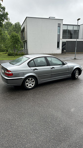 BMW 318i 2.0 (4 foto / 11)