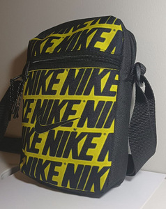 Сумка через плечо Nike». (3 фото из 7)