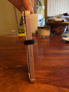 iPhone Se/на металлолом\ (2 фото из 6)