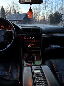 BMW 7-seeria E38 manuaal V8 – hea projektiauto, 361 290 km (6 foto / 9)