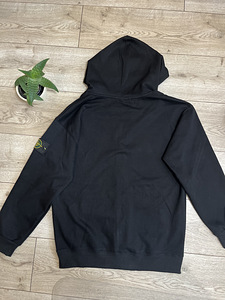 Must Stone Island lukuga dressipluus L (4 foto / 5)