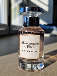 ABERCROMBIE & FITCH AUTHENTIC WOMAN EAU DE PARFUM