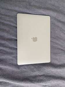 MacBook Pro 2018 13.6