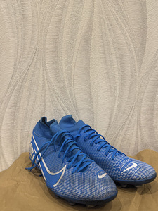 Nike jalgpallisaapad (3 foto / 3)