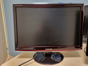 Monitor 22" Samsung T220 (1 foto / 3)