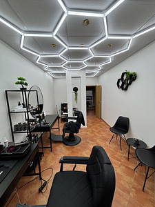 Valmis barbershop Barbershop äri (1 foto / 10)