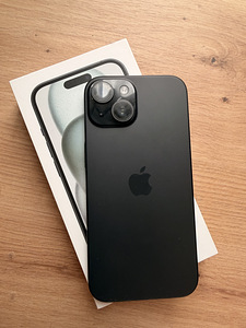 iPhone 15 (1 foto / 5)