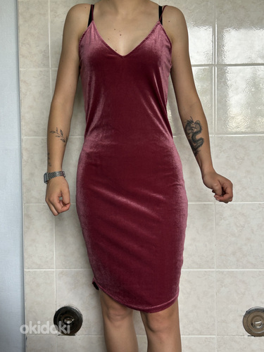 Женское велюровое платье (фото #1)
