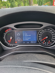 Ford mondeo 2010.2.0tdi.120kw (8 foto / 9)