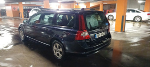 Volvo V70 2.4 136kW (4 foto / 9)