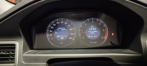Volvo V70 2.4 136kW (8 foto / 9)