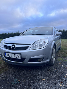 Opel Vectra 1.9 дизель (2 фото из 5)
