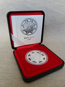 Серебряная монета 25 крон памятная монета истории Эстонии.