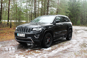 Jeep Grand Cherokee (6 foto / 11)