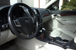 Cadillac BLS (4 foto / 10)