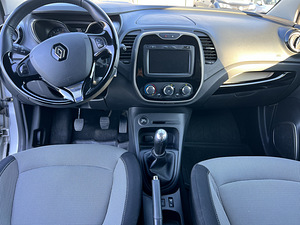 Renault Captur 1.5 66KW diisel 95г/см³ (10 foto / 12)