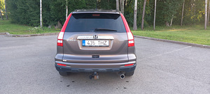 Honda CR-V 2010 (7 foto / 8)