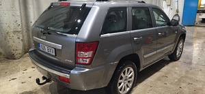 Jeep Grand Cherokee (3 foto / 7)