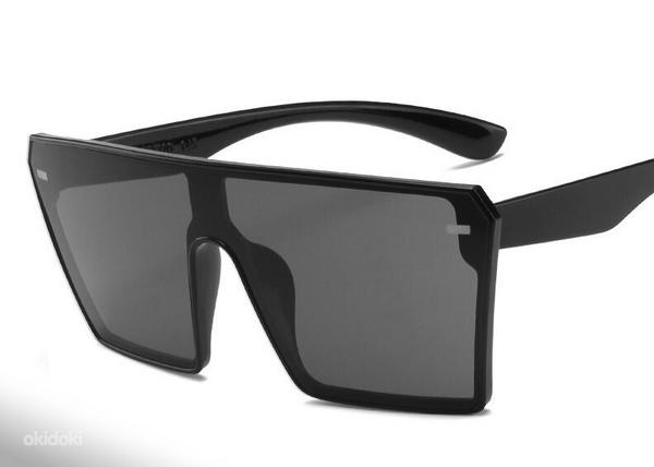 Новые стильные солнцезащитные очки (фото #5)