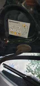 Volkswagen Jetta (11 foto / 15)