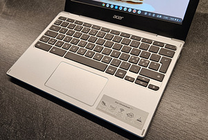 Acer Chromebook 311 (8 foto / 10)