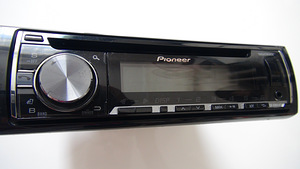 Pioneer DEH-X5600BT (2 foto / 5)