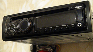 Clarion CZ301E (2 фото из 4)