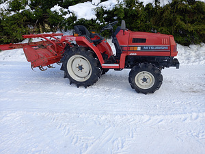 Мини трактор MITSUBISHI MT16 (3 фото из 8)