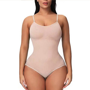 Naiste figuuri kujundav body (3 foto / 3)