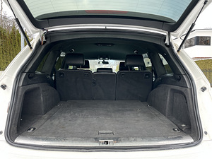 Audi Q7 S-line (14 фото из 15)
