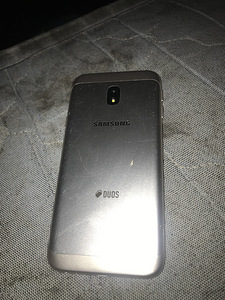 Samsung J3 2017 16 gb (2 foto / 2)