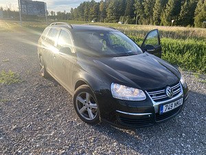 Volkswagen Golf 1.9 R4 Tdi 77kW (2 foto / 15)