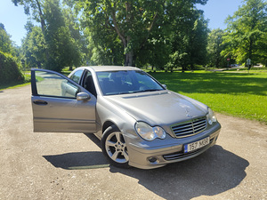 Mercedes-Benz C180 Compressor (1 foto / 5)