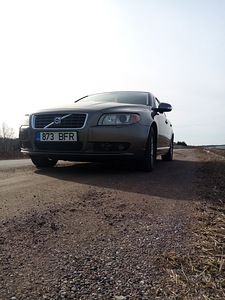 Volvo S-80 (4 foto / 12)