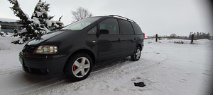 Продаю автомобиль (5 фото из 5)