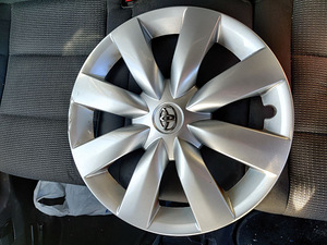 Колпак r16 Toyota (1 фото из 2)