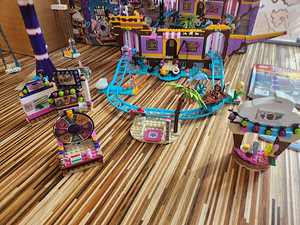 Парк развлечений Hearlike City Lego Friends выставлен на про (5 фото из 6)