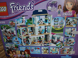 Müüa üliäge Lego Friends Heartlake'i linna haigla komplekt (4 foto / 8)