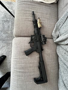 Airsoft relv automaat (1 foto / 9)