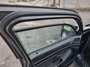 2001 BMW Individual Manual 520d (13 foto / 15)