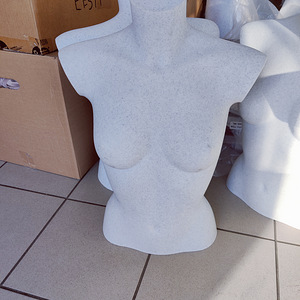 Mannekeenid (2 foto / 2)