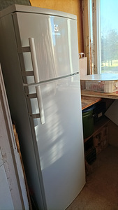 Kahekambriline külmik ELECTROLUX CT280 (6 foto / 10)