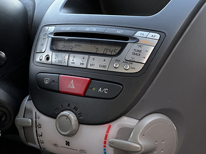 Toyota aygo (6 foto / 13)