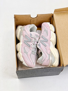 New Balance NB 9060 (2 foto / 5)