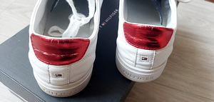Tossud Tommy Hilfiger s.40 (stp.26 cm) (6 foto / 7)