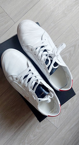 Tossud Tommy Hilfiger s.40 (stp.26 cm) (4 foto / 7)