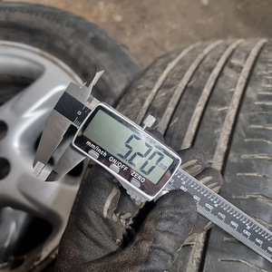 Диски и шины Toyota 205/70R16 (2 фото из 2)